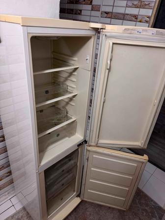 Продам холодильник