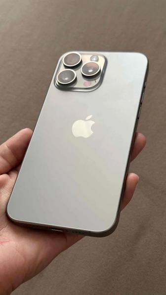 Телефон 15 про Макс