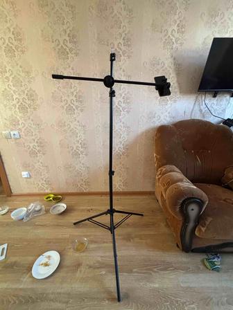 Штатив доя съемки над столом и в любом другом положении