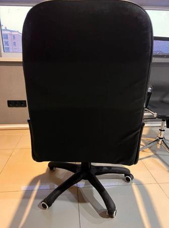 Кресло офисное