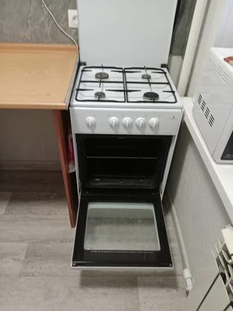 Продам газовую плиту