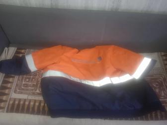 Продам спецовку теплая новая