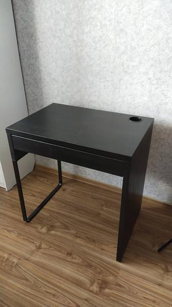 Стол продам