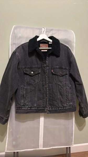 Джинсовая куртка Levis