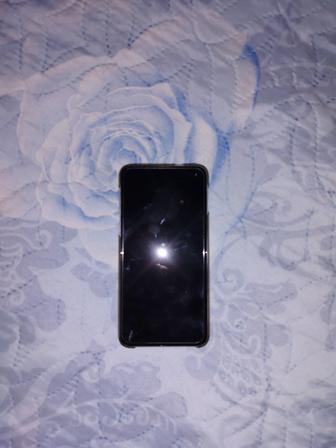 Продам Samsung S10 E