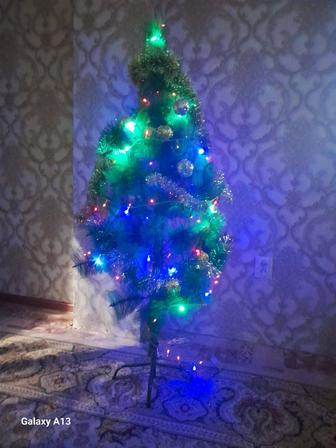 Елка новогодняя