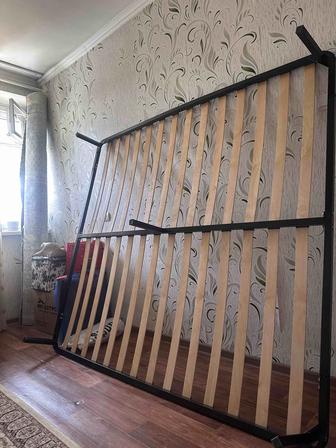 Продам матрас с основанием 180х200
