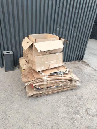 Картон и полиэтилен бесплатно. Самовывоз