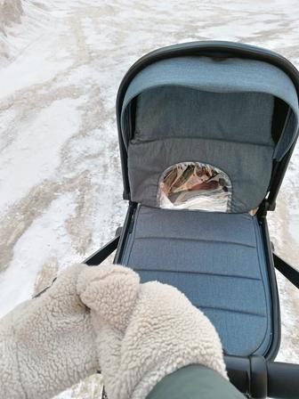 Продам коляску для малышей