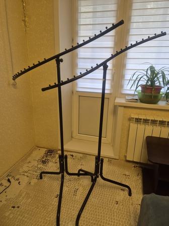 Продам вешалки (витринные) для одежды