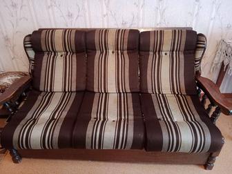 Продам мягкий уголок , производство Румыния, дуб.