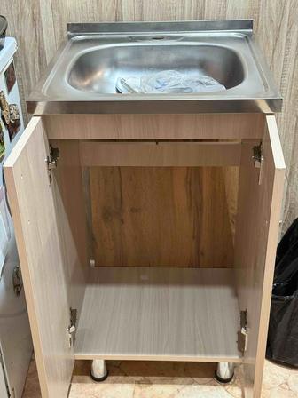 Продам кухонную мойку , в хорошем состоянии