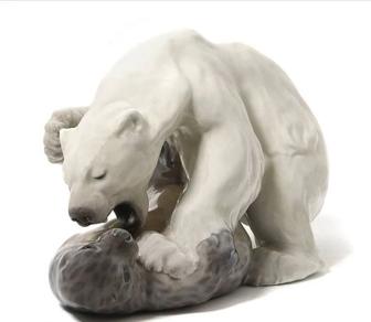 Куплю белых медведей. Статуэтки