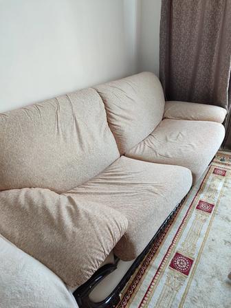 Отдам даром диван и кресло