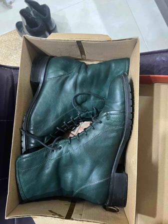 Продам ботинки женские, производство Италия