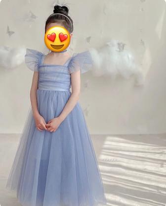 Новое нежное голубое платье на утренники