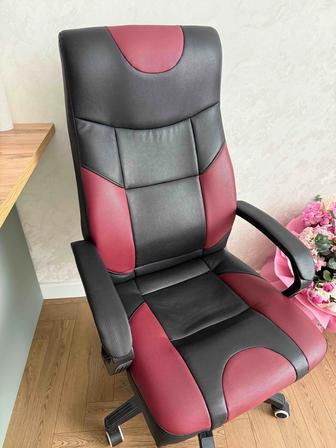 Компьютерное кресло