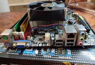 Материнская плата