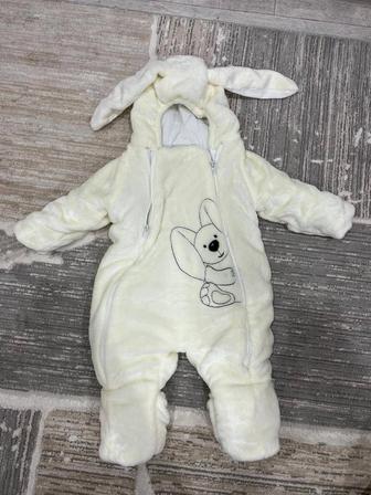 Плюшевый комбинезон для малыша