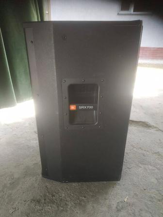 Акустическая система JBL SRX700