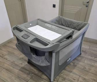 Продам манеж Joie