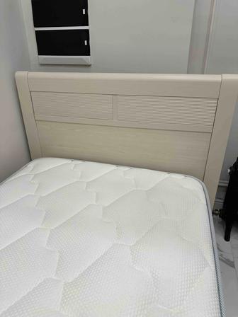 Продам кровать