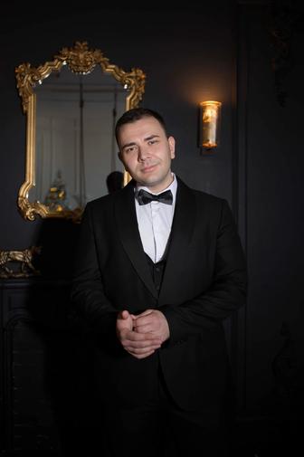 Ведущий, тамада