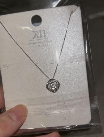 Серебряное ожерелье 925 пробы с моissанитом
