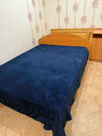 Мебель бесплатно кровать, туалетный столик, лавочка, обувница, вешалка