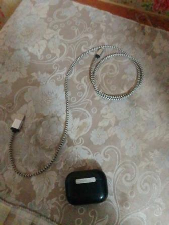 Продаю беспроводные наушники с шнуром