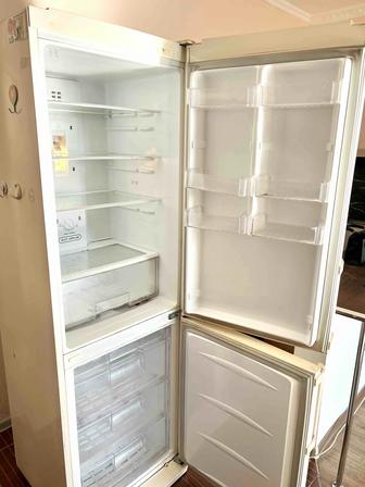Продам Холодильник LG No Frost