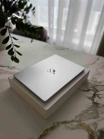 Продаю 14-inch MacBook Pro M3 Pro