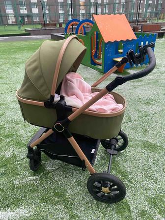 Продам детскую коляску 3в1