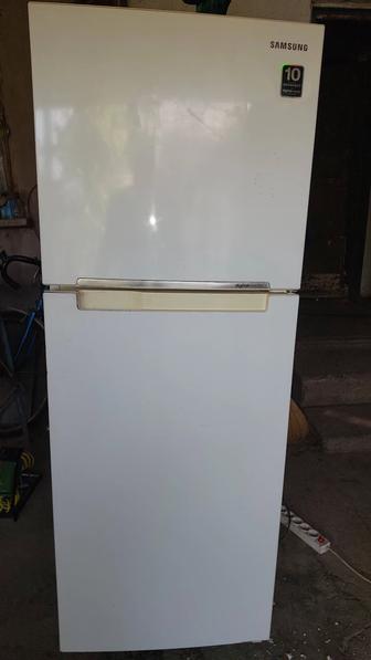 Холодильник Samsung No Frost