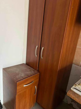 Шкаф с тумбой