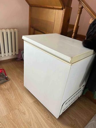 Продам морозильник