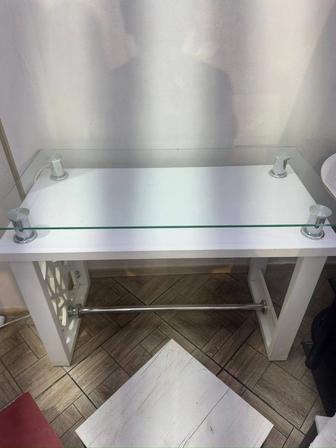 Продам маникюрный стол