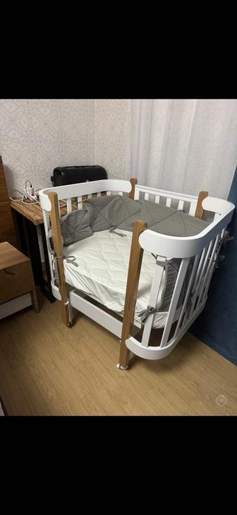 Продам детскую кровать Happy Baby Mommy lux