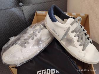 Обувь кроссовки,SNERKERS