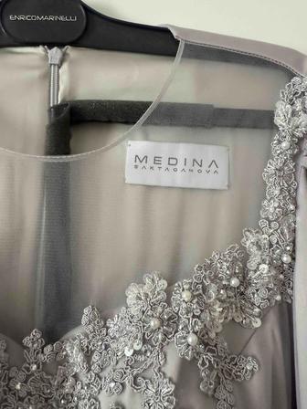 Девочки продаю два свои платья от Medina Saktaganova. Одевались один раз ,