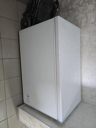 Продам морозильную камеру