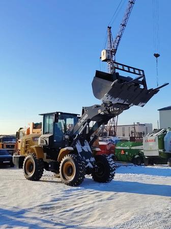 Аренда фронтального погрузчика (3 тонны) Вилы Снегоуборочный отвал