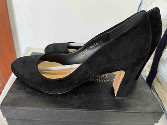 Продам туфли женские