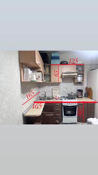 Продаю старую кухонную гарнитуру