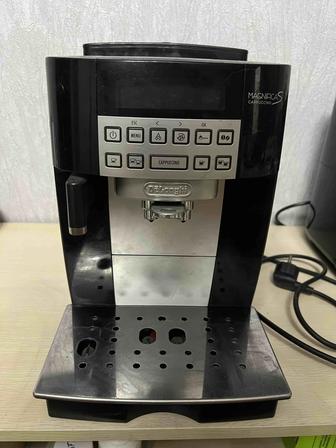 Кофе машина delonghi