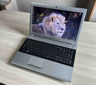 Samsung ноутбук в отличном состояний