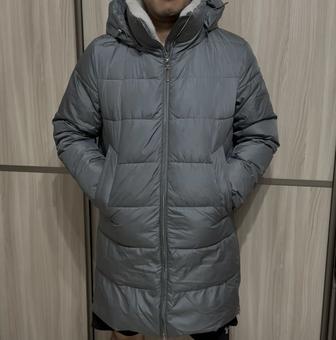 Продам женский зимний пуховик б/у