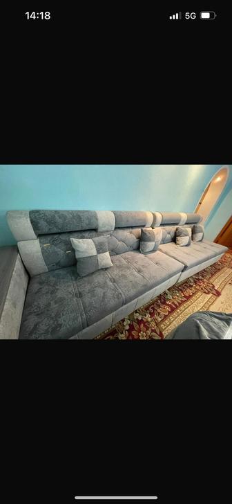 Продам раскладной диван 4 метра
