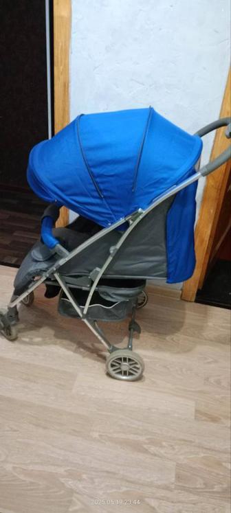 Продам коляску прогулочную