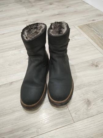 Продаю зимную обувь в отличном состоянии
